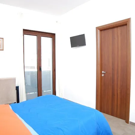 Vittoria Bed and Breakfast Κρότωνας
